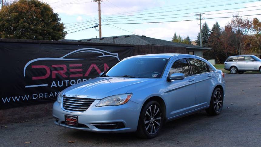 2012 Chrysler 200 Touring — Sedan — 99,186 mi — Shelby Township, MI