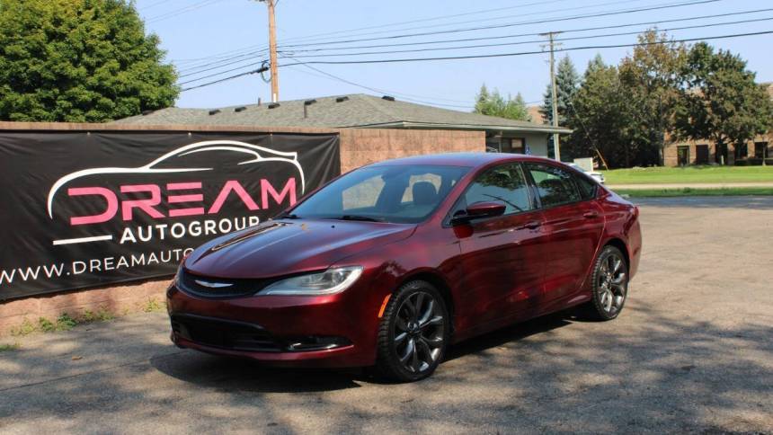 2015 Chrysler 200 S — Sedan — 110,734 mi — Shelby Township, MI