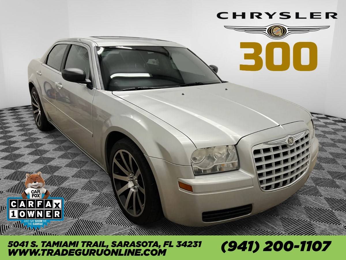 2005 Chrysler 300 Base — Sedan — 117,432 mi — Sarasota, FL
