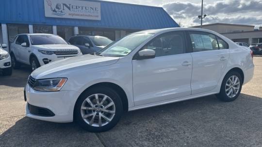 2013 Volkswagen Jetta SE — Sedan — 123,291 mi — Virginia Beach, VA