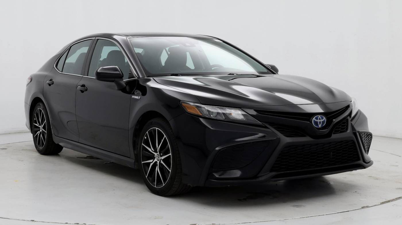 2021 Toyota Camry Hybrid SE — Sedan — 35,505 mi — Jackson, TN