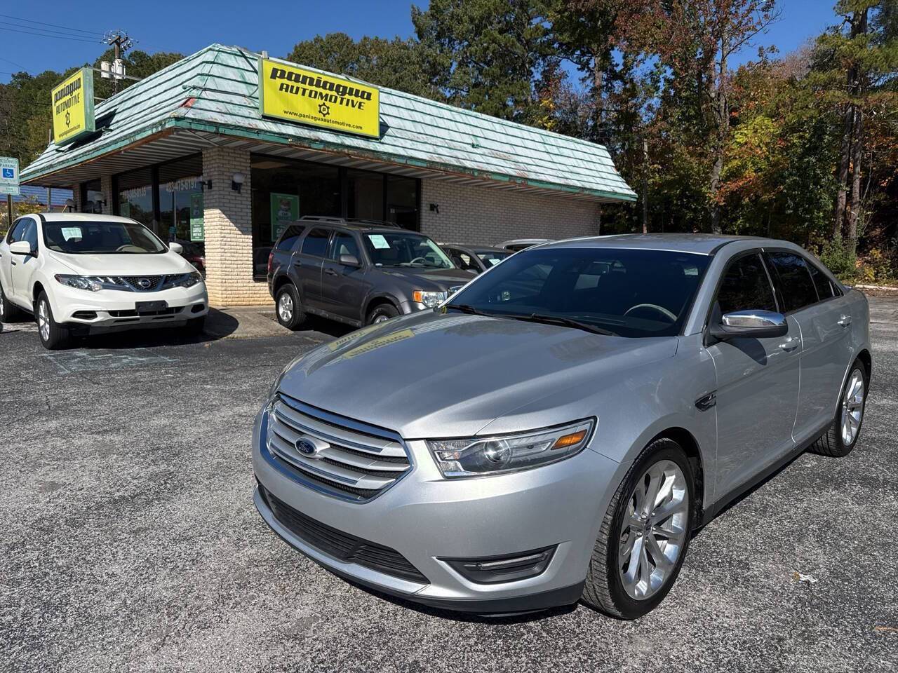 2014 Ford Taurus Limited — Sedan — 150,801 mi — East Ridge, TN
