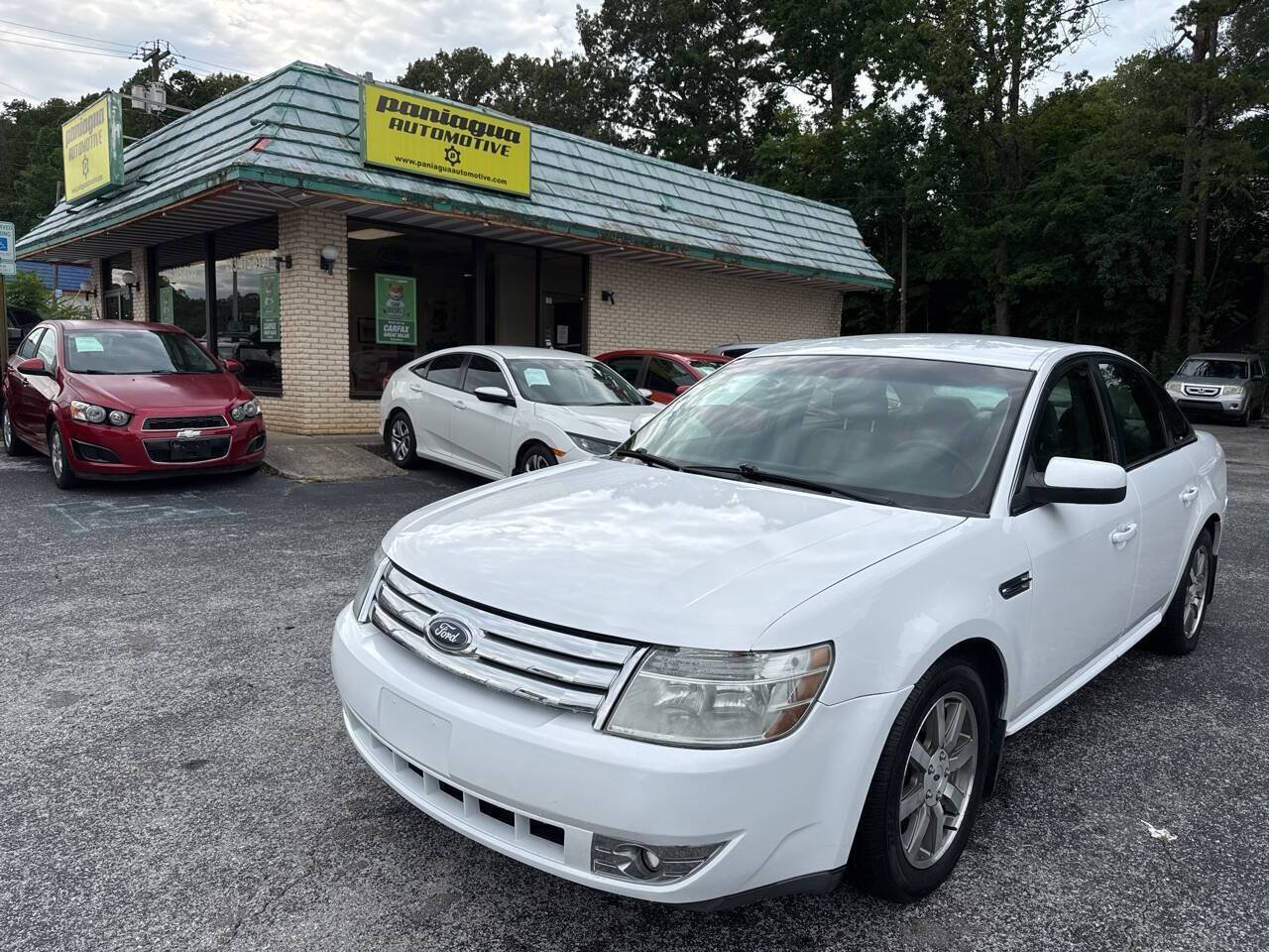 2008 Ford Taurus SEL — Sedan — 171,946 mi — East Ridge, TN