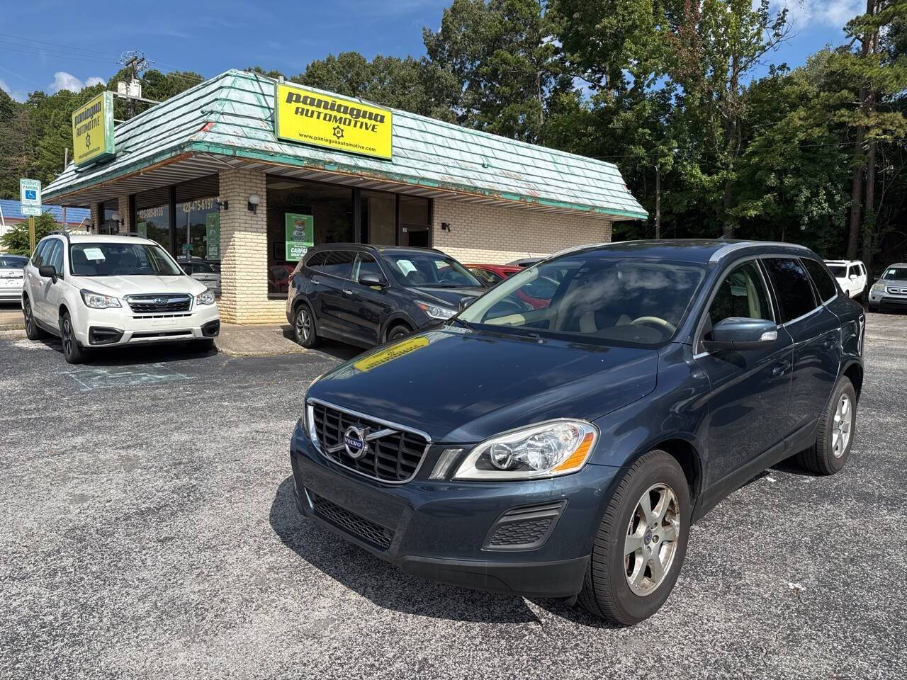 2011 Volvo XC60 3.2L R-Design — SUV — 132,373 mi — East Ridge, TN