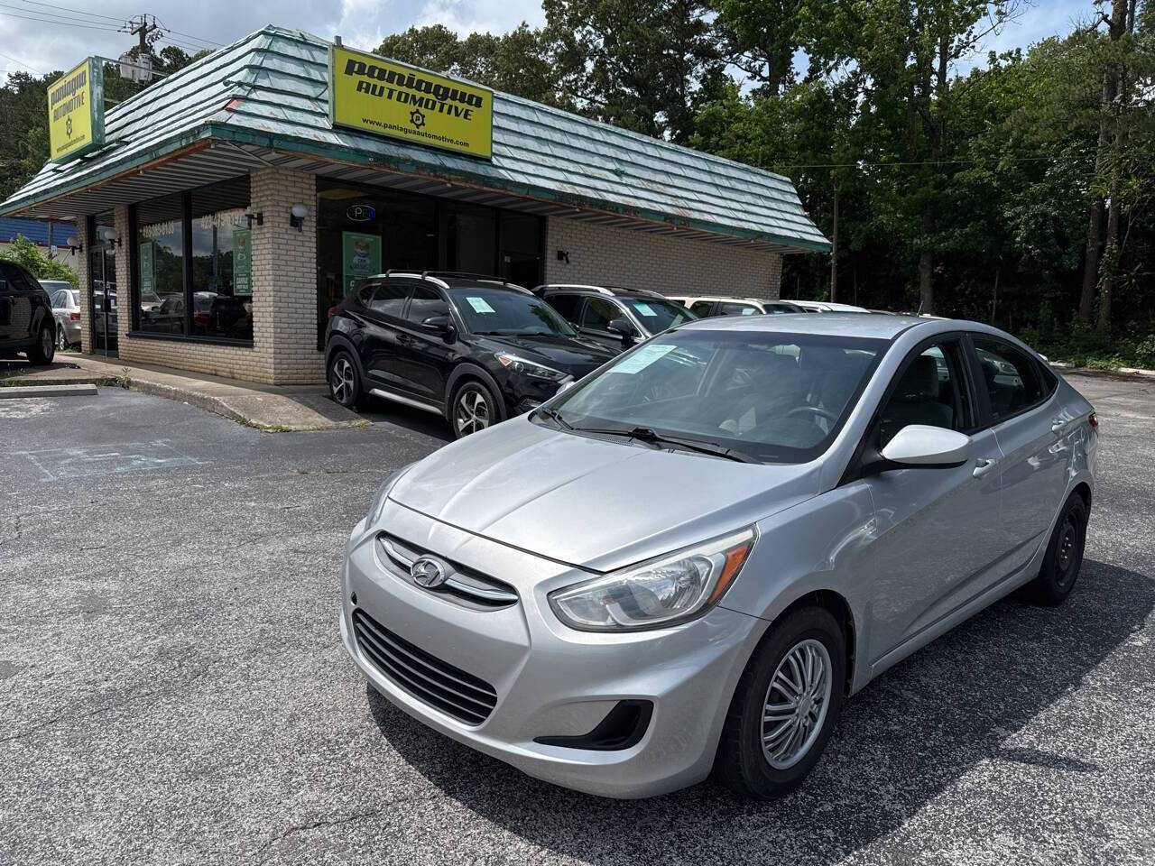 2017 Hyundai Accent SE — Sedan — 213,177 mi — East Ridge, TN