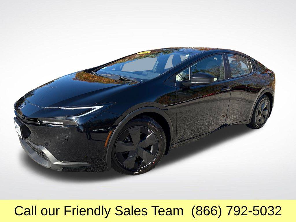 2023 Toyota Prius LE — Hatchback — 31,421 mi — Epping, NH