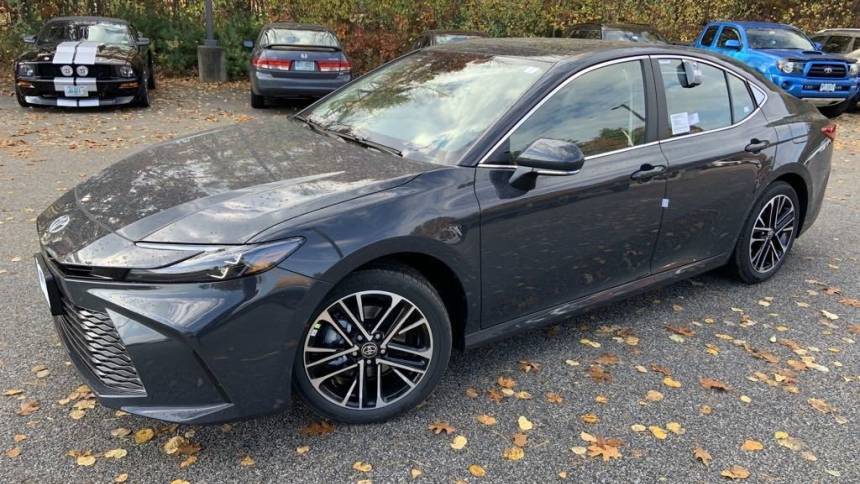2025 Toyota Camry Hybrid XLE — Sedan — 21,228 mi — Epping, NH