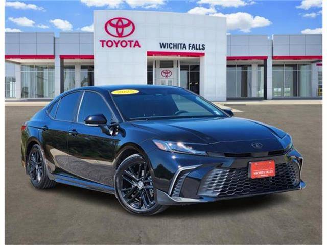 2025 Toyota Camry Hybrid LE — Sedan — 8,594 mi — Wichita Falls, TX