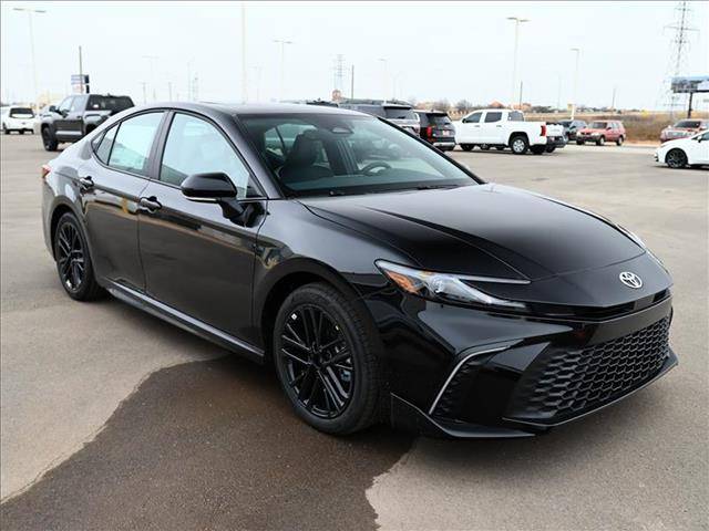 2025 Toyota Camry Hybrid SE — Sedan — 19,390 mi — Wichita Falls, TX