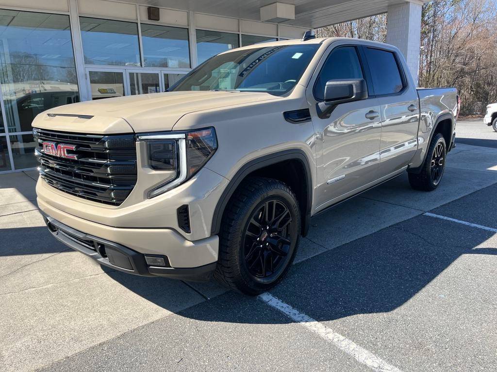 2023 GMC Sierra 1500 Elevation — Pickup Truck — 22,435 mi — Kannapolis, NC