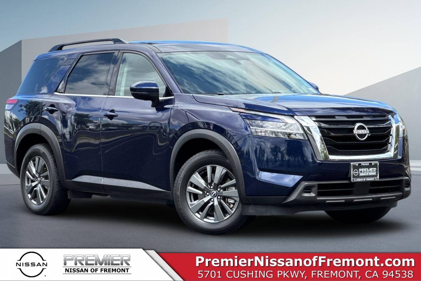 2022 Nissan Pathfinder SV — SUV — 68,788 mi — Seaside, CA