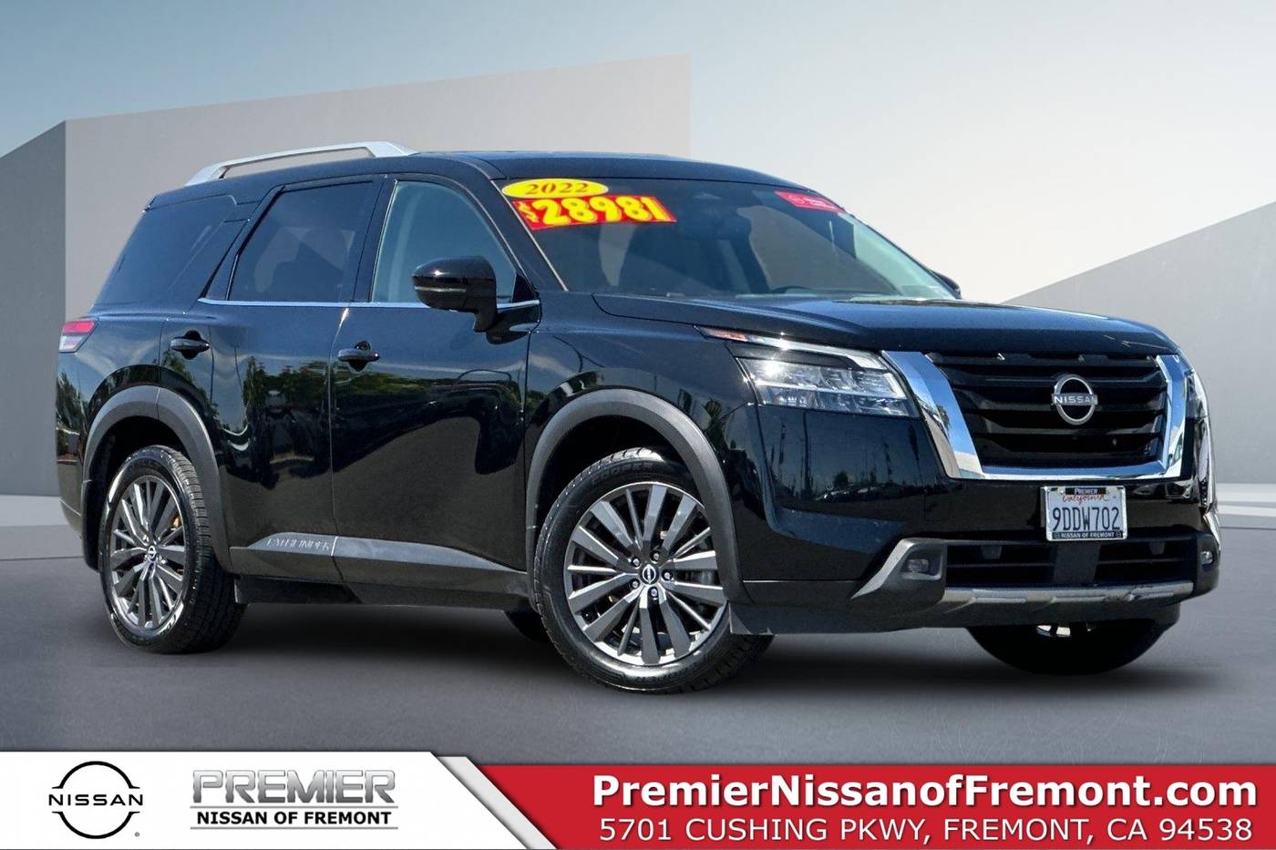 2022 Nissan Pathfinder SL — SUV — 57,301 mi — Seaside, CA