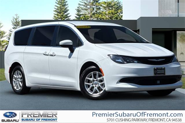 2023 Chrysler Voyager LX — Minivan — 61,253 mi — Seaside, CA