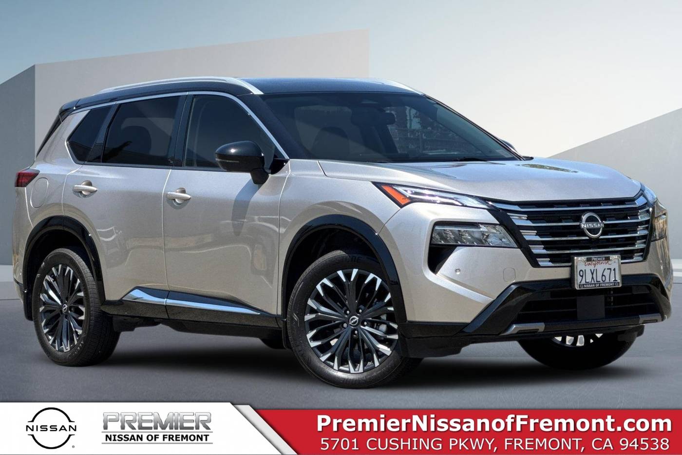 2024 Nissan Rogue Platinum — SUV — 21,582 mi — Seaside, CA