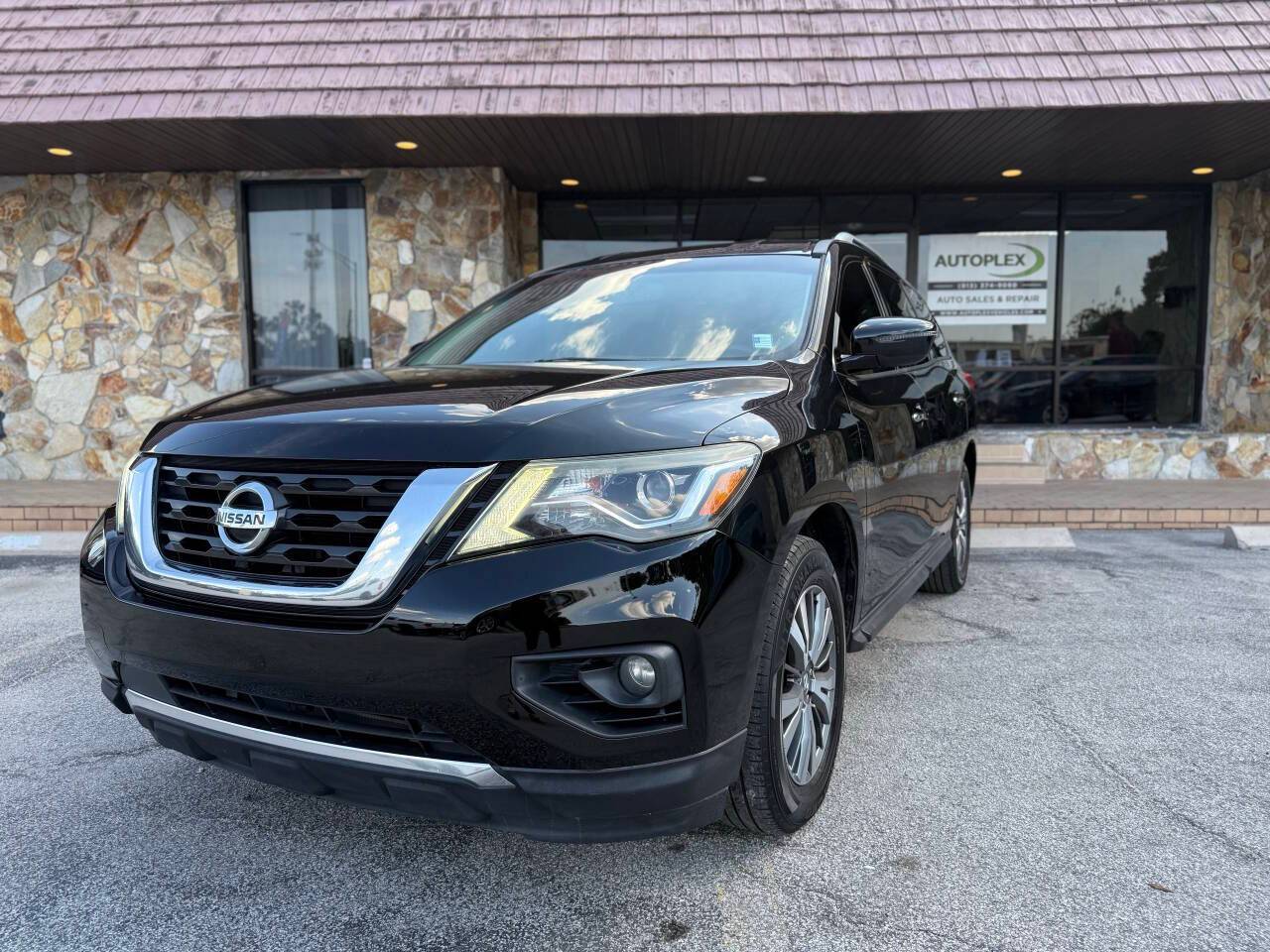 2019 Nissan Pathfinder SV — SUV — 157,925 mi — Tampa, FL