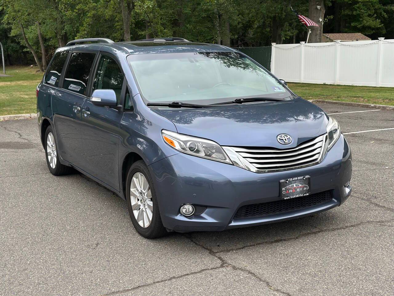2015 Toyota Sienna Limited — Minivan — 158,241 mi — Rahway, NJ