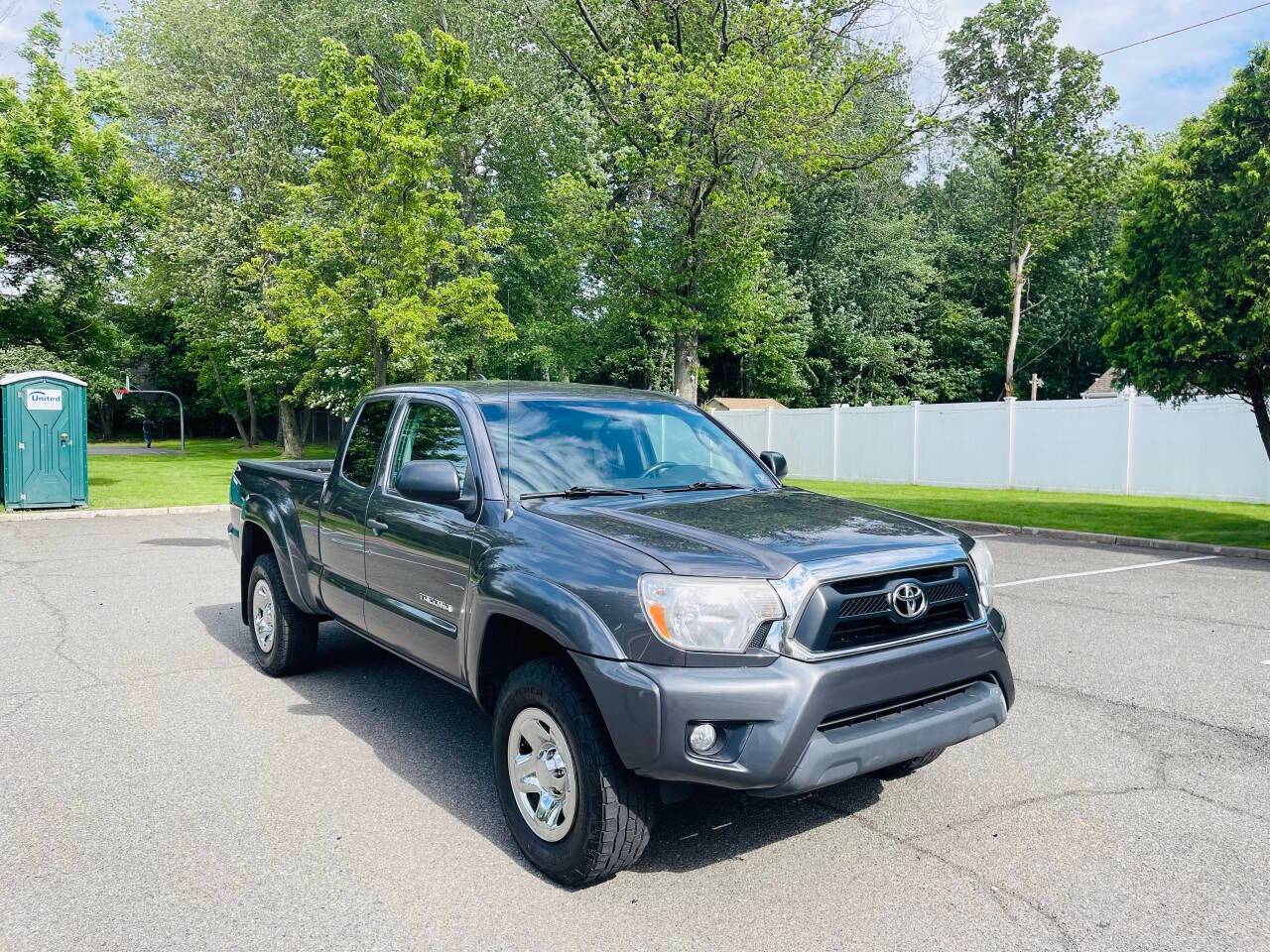 2015 Toyota Tacoma Base — Pickup Truck — 176,409 mi — Rahway, NJ
