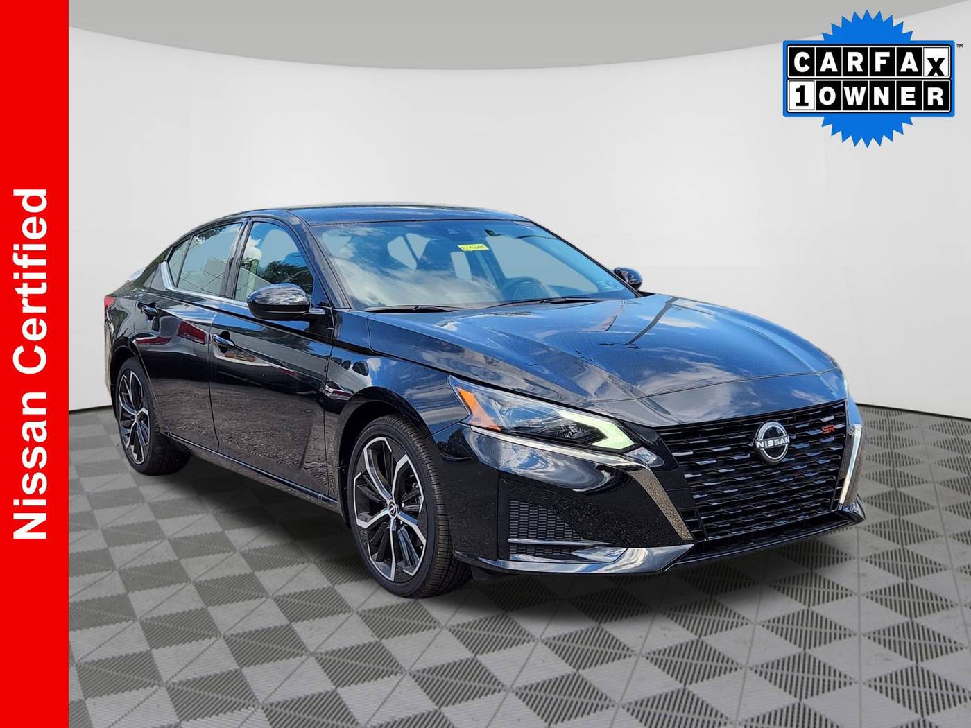 2025 Nissan Altima SR — Sedan — 31 mi — Ardmore, PA