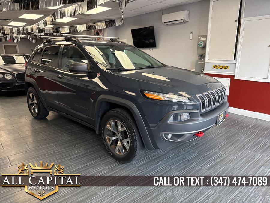 2016 Jeep Cherokee Trailhawk — SUV — 156,942 mi — Brooklyn, NY