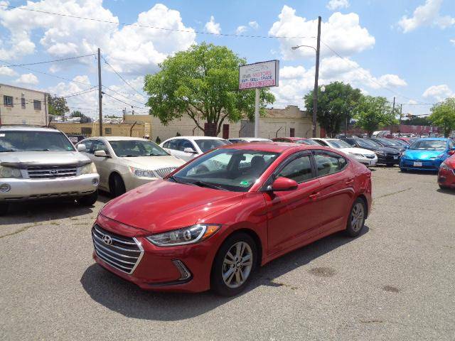 2017 Hyundai Elantra SE — Sedan — 95,900 mi — Richmond, VA