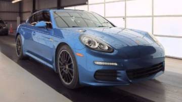 2015 Porsche Panamera 4