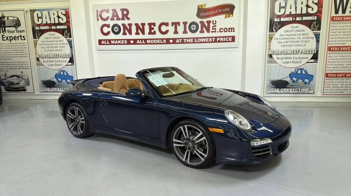 2012 Porsche 911 Carrera 4 — Convertible — 33,034 mi — Tucker, GA