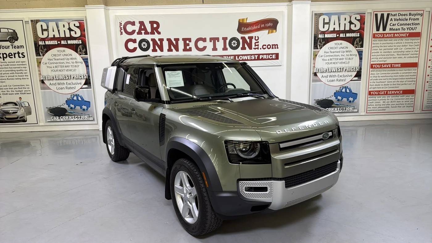 2022 Land Rover Defender SE