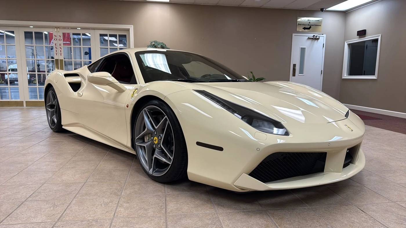 2018 Ferrari 488 GTB — Coupe — 9,696 mi — Tucker, GA