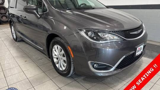 2017 Chrysler Pacifica Touring L — Minivan — 103,433 mi — Fitchburg, MA