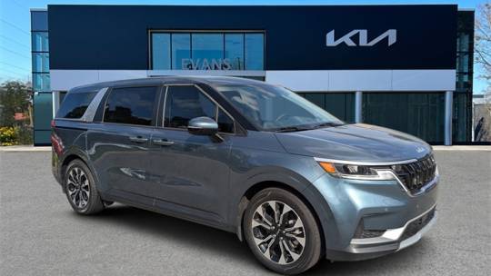 2023 Kia Carnival EX
