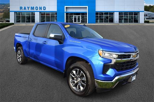 2025 Chevrolet Silverado 1500 LT — Pickup Truck — 8,017 mi — Antioch, IL