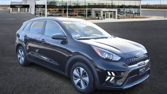 2022 Kia Niro Hybrid LX — SUV — 13,885 mi — Antioch, IL