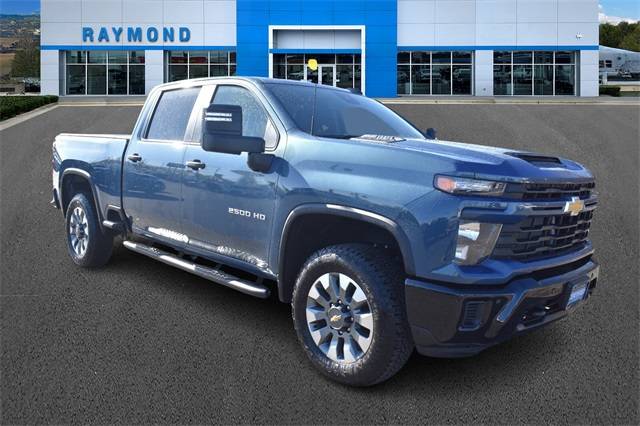 2025 Chevrolet Silverado 2500HD Custom — Pickup Truck — 4,821 mi — Antioch, IL