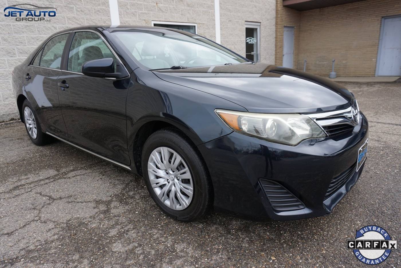 2013 Toyota Camry LE — Sedan — 90,934 mi — Cambridge, OH