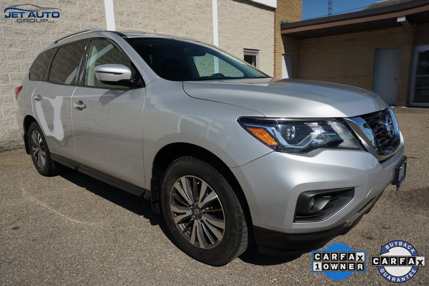 2017 Nissan Pathfinder SV — SUV — 72,541 mi — Cambridge, OH
