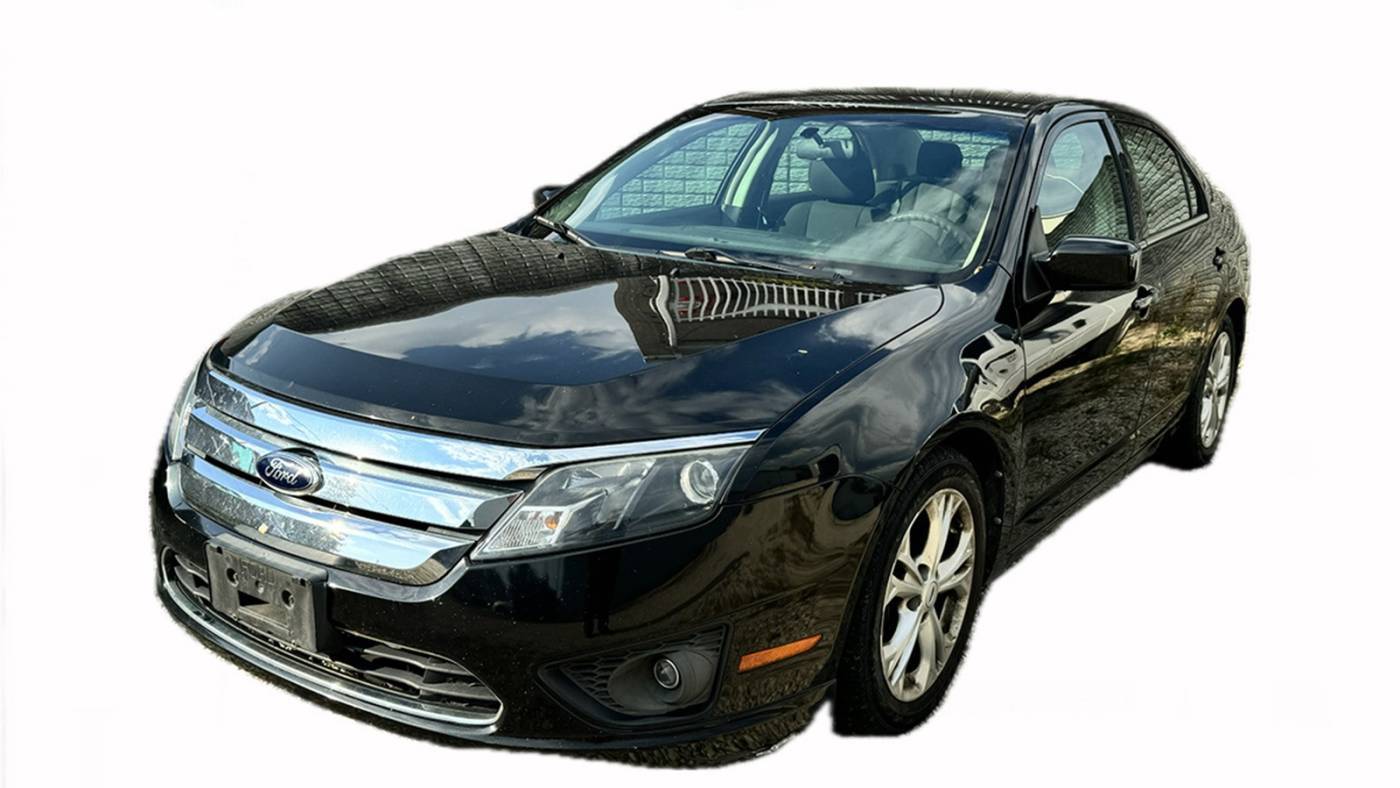 2012 Ford Fusion SE — Sedan — 170,899 mi — Cambridge, OH