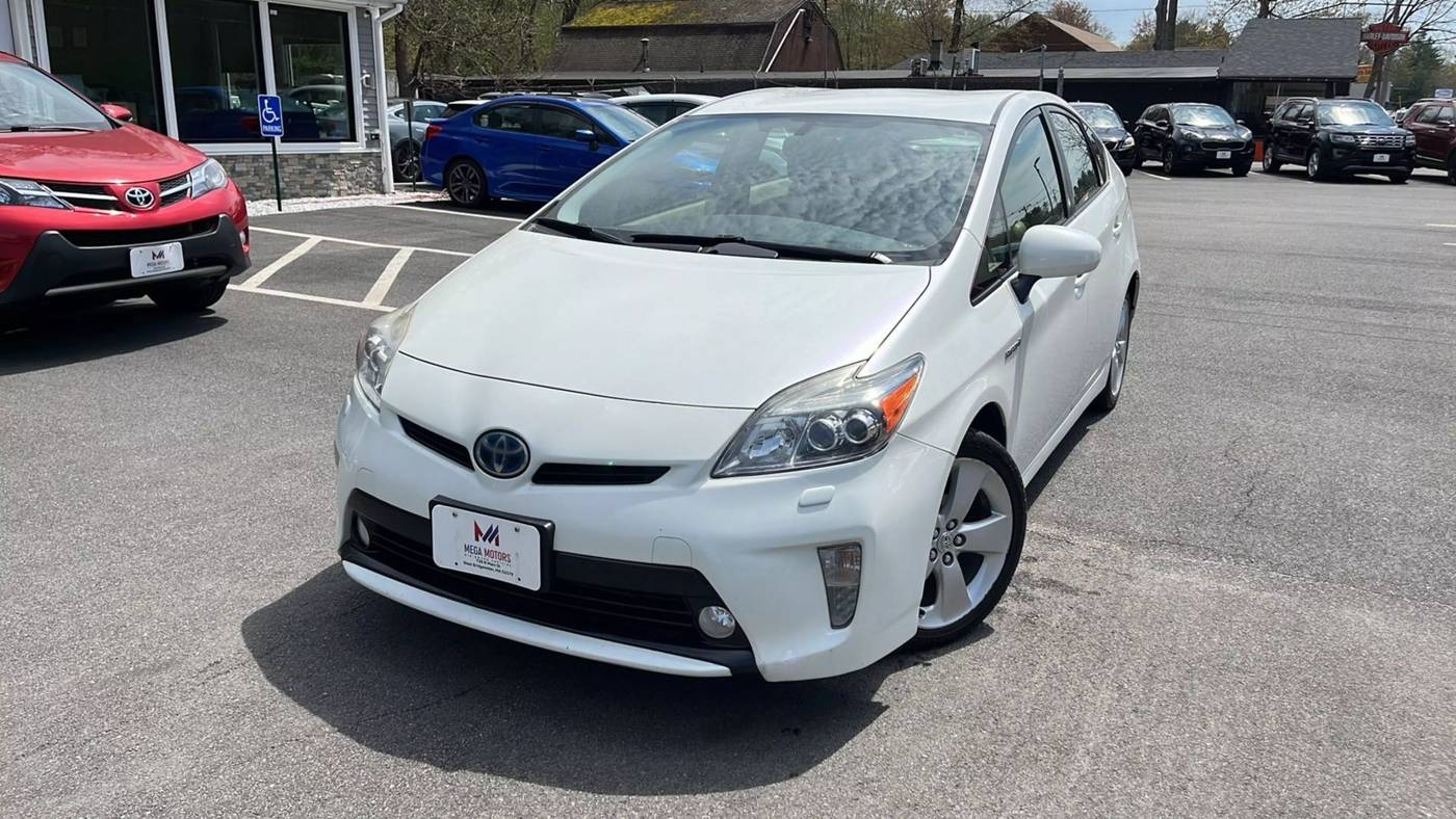 2015 Toyota Prius Five — Hatchback — 121,570 mi — West Bridgewater, MA