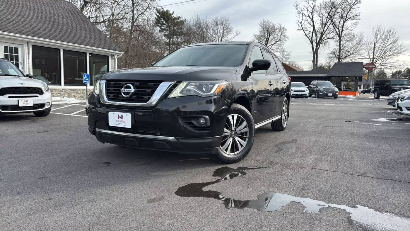 2017 Nissan Pathfinder SL — SUV — 104,861 mi — West Bridgewater, MA
