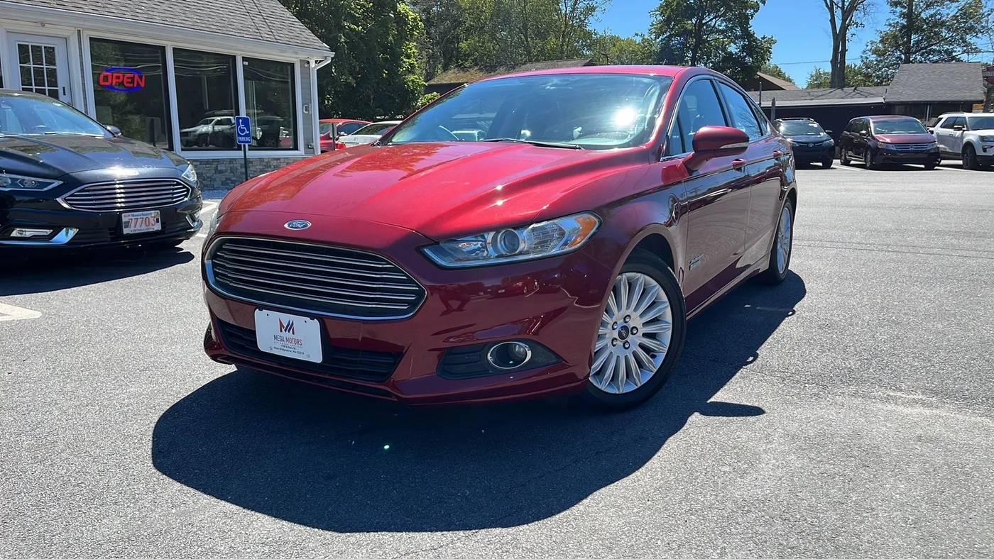 2015 Ford Fusion Energi SE Luxury — Sedan — 111,364 mi — West Bridgewater, MA