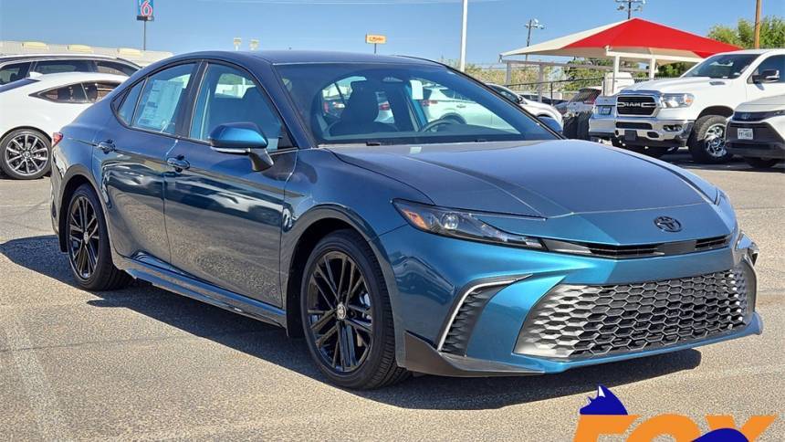 2025 Toyota Camry LE — Sedan — 5,605 mi — El Paso, TX