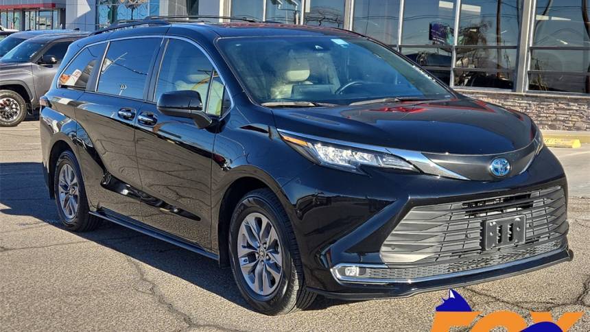2022 Toyota Sienna XLE — Minivan — 36,262 mi — El Paso, TX