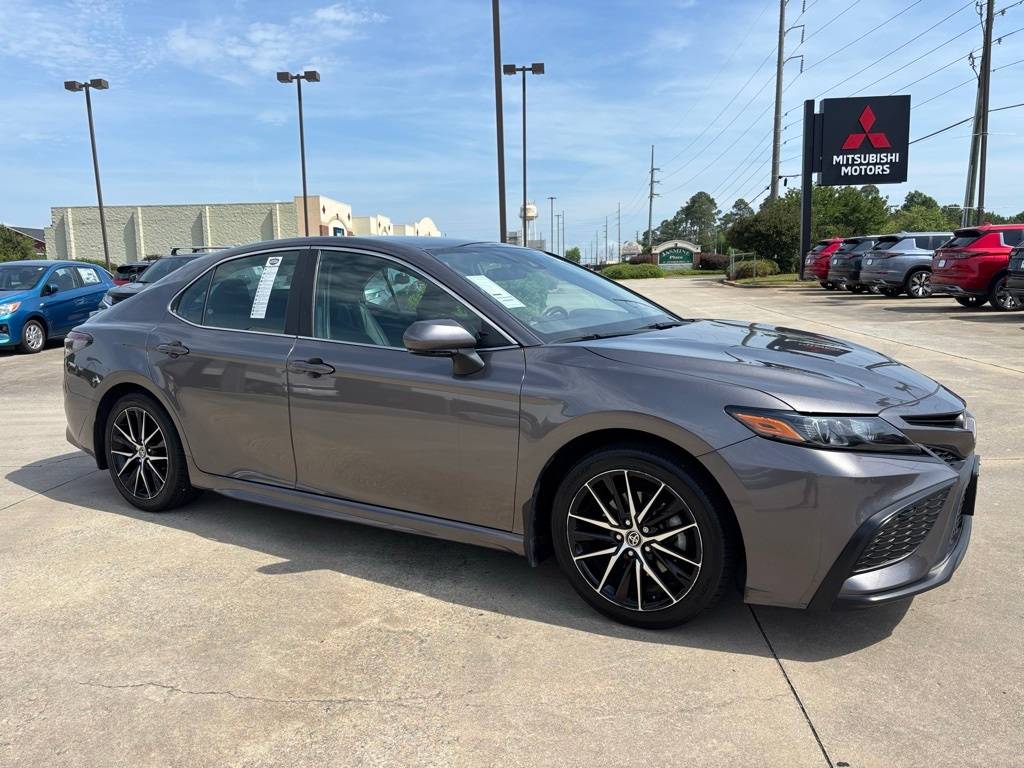 2022 Toyota Camry SE — Sedan — 65,171 mi — Warner Robins, GA