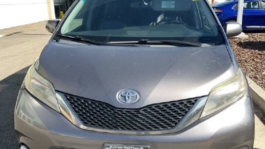 2017 Toyota Sienna SE — Minivan — 200,240 mi — Tracy, CA