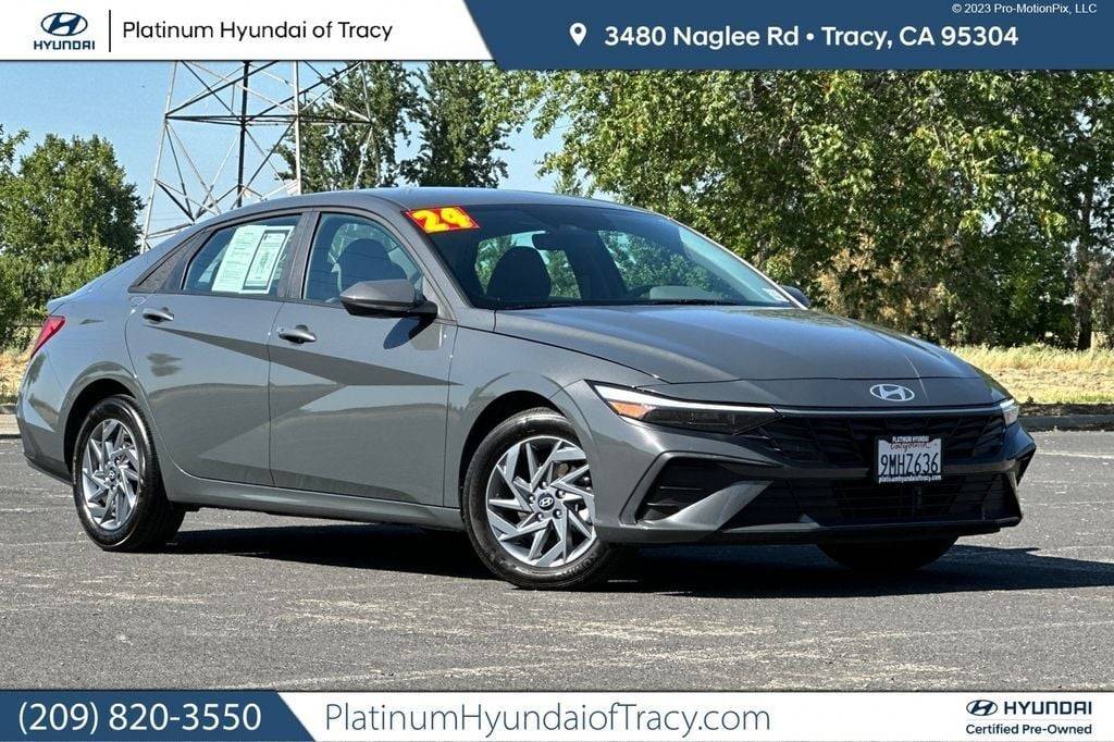 2024 Hyundai Elantra Hybrid Blue — Sedan — 9,708 mi — Tracy, CA