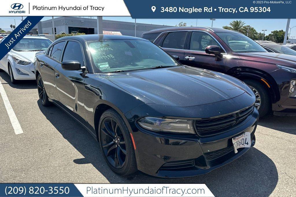 2017 Dodge Charger SE — Sedan — 123,682 mi — Tracy, CA