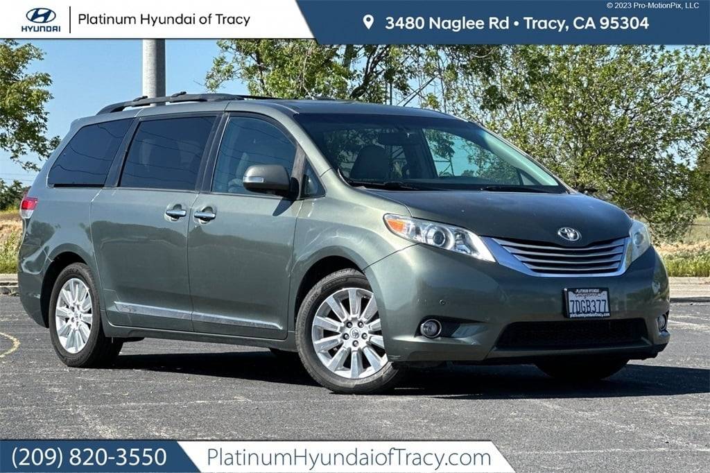 2013 Toyota Sienna Limited — Minivan — 104,615 mi — Tracy, CA