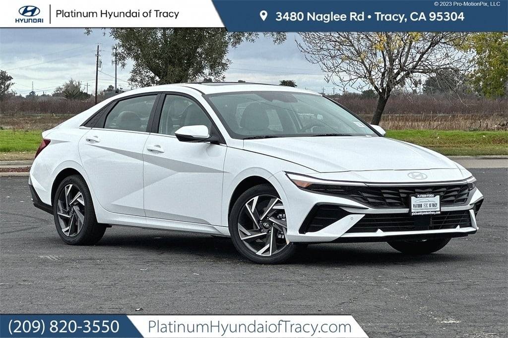 2024 Hyundai Elantra Hybrid Limited — Sedan — 6,199 mi — Tracy, CA