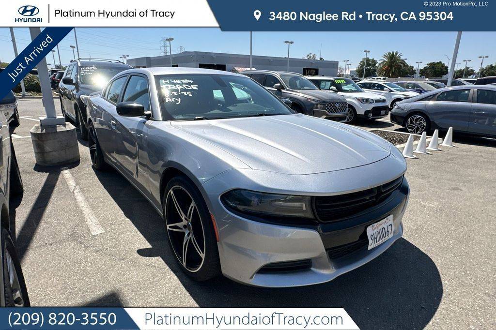 2017 Dodge Charger SE — Sedan — 138,292 mi — Tracy, CA