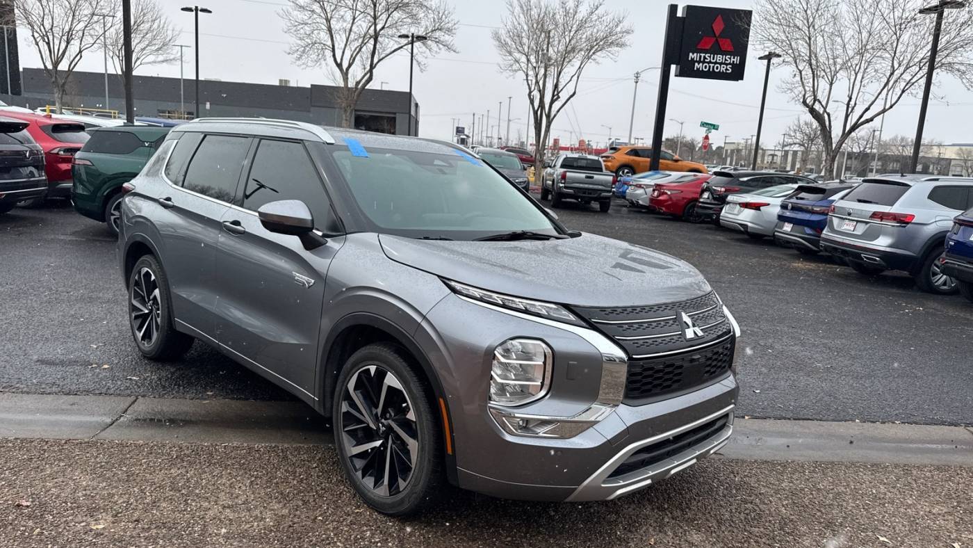 2023 Mitsubishi Outlander Plug-In Hybrid 40th Anniversary — SUV — 14,260 mi — Albuquerque, NM