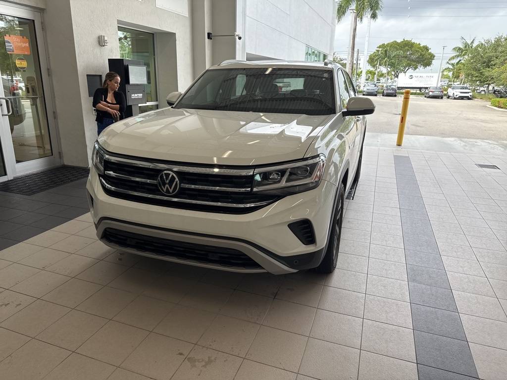 2022 Volkswagen Atlas Cross Sport SE with Technology — SUV — 36,401 mi — Miami Gardens, FL